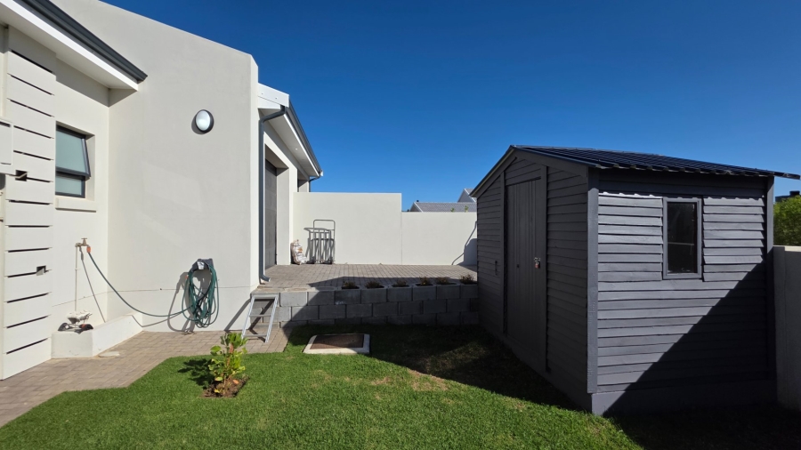 3 Bedroom Property for Sale in Hartenbos Heuwels Western Cape